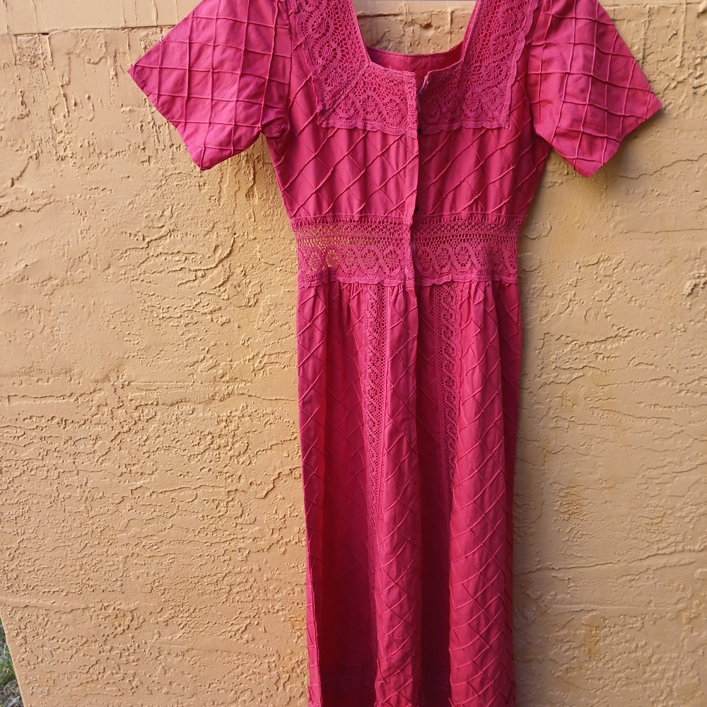 Elegant Pink Lace Dress
